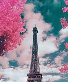 Pariser Eiffelturm mit rosa Bäumen Diamond Painting Motiv