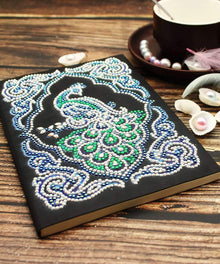 Eleganter Pfau Diamond Painting Notizbuch Motiv