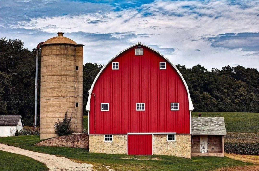 Großes rotes Bauernhaus Diamond Painting mit Silo
