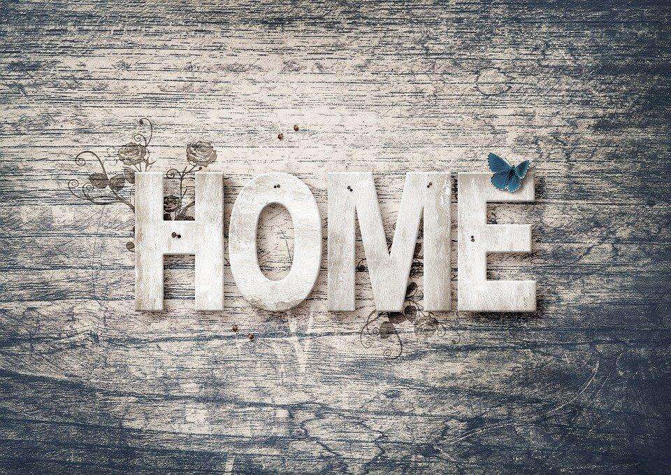 Home Schriftzug mit Schmetterling Diamond Painting