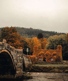 Haus am Wasser Diamond Painting Brücke und Herbstwald