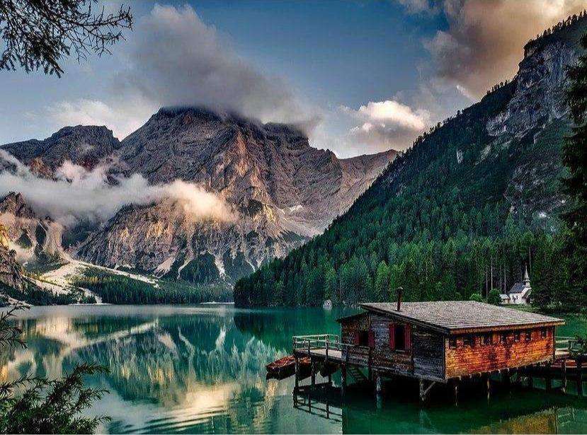 Hütte am See Diamond Painting mit Bergsee