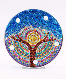 Runde Mandala-Winterbaum Diamond Painting Lampe mit blauem Hintergrund