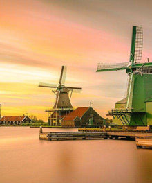 Windmühlen in der Morgensonne Diamond Painting Motiv