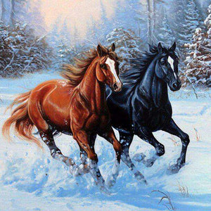 Pferde im Schnee im Winterwald Diamond Painting Motiv