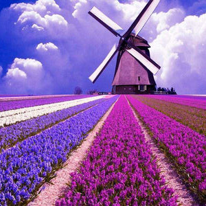 Windmühle mit lila Blumenfeldern Diamond Painting Motiv