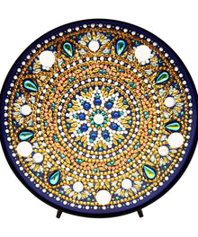 Mandala Diamond Painting Lampe mit goldenem Muster und türkisen Akzenten