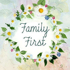 Family First Diamond Painting mit Blumenkranz