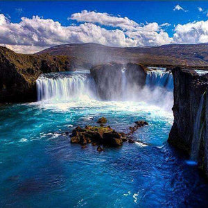 Wasserfall mit blauem Wasser - Diamond Painting Landschaftsmotiv