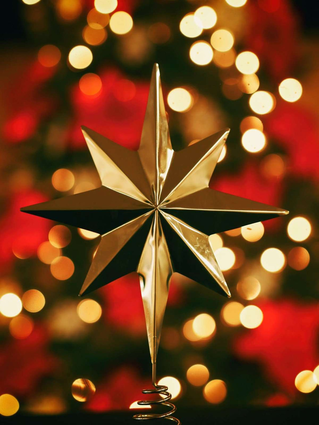 Goldener Weihnachtsstern Diamond Painting mit warmen Lichtern